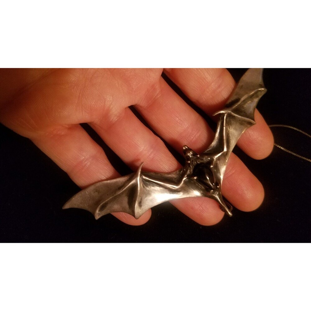 Sterling Silver Bat Pendant w/Black Star Diopside Gemstone, Vampire Goth Gothic - Picture 6 of 10